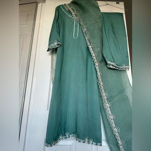 Beautiful boutique suit brand new